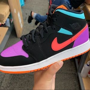 Jordan 1 “Candy” Mid